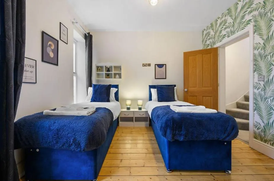 Apartment Four Bedroom House By Brookland Stays Serviced Accommodation Short Lets Manchester With Free Wifi Altrincham